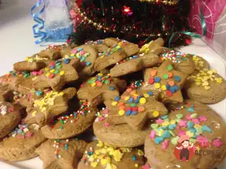 Печиво з імбиром, корицею та цедрою апельсина.