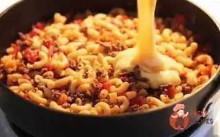 Макарони «Чізбургер»