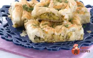 Грецький Пиріг З Цукіні, Фетою Та Зеленню (Kolokithopita)