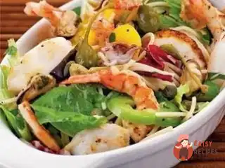 Морський салат зі спагетті