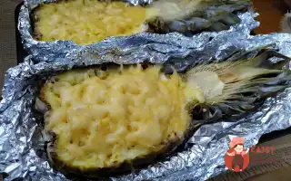 Запечена Курка В Ананасі З Сиром