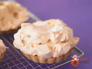 Лимонні кошики з безе