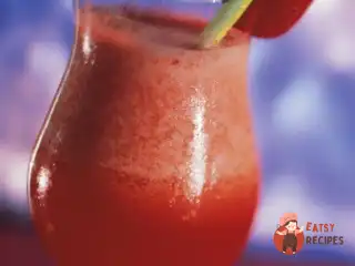 Полунично-лаймовий коктейль