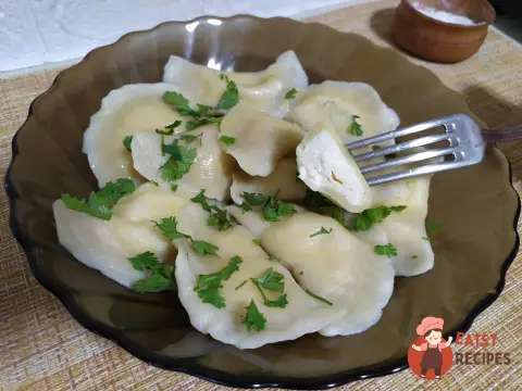 Вареники з адигейським сиром