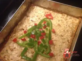 Французький пиріг з куркою та цибулею