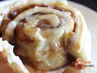 Булочки синнабон із яблуком