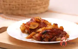 Курячі Стегна З Яблучно-Часниковим Пюре