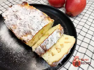 Сирна запіканка з яблуками