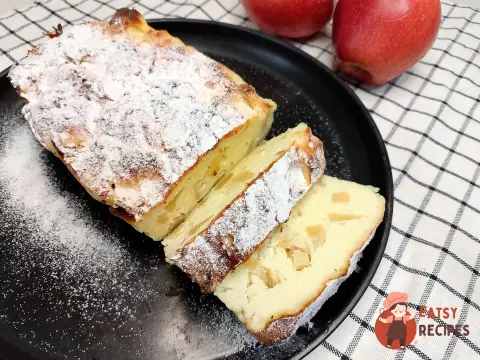 Сирна запіканка з яблуками
