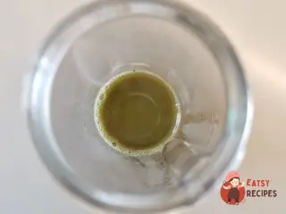 Крок 1: Матча на кокосовому молоці з черешнею