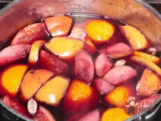 Різдвяний пунш з яблуками, елем та хересом