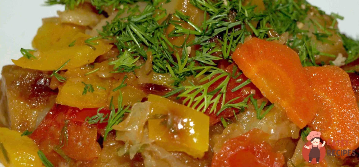 Овочеве рагу з болгарським перцем, помідорами, картоплею