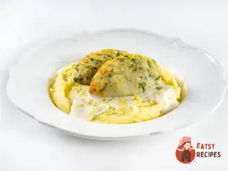 Рибні котлети в духовці зі сливковим соусом