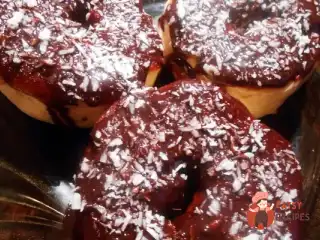Пончики з шоколадною глазур'ю