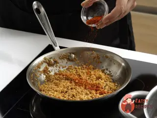 Крок 4: Перлова каша з курячими серцями