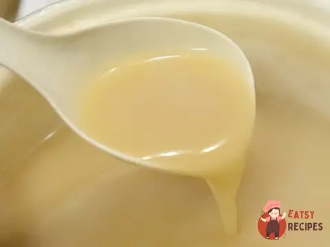 Соус велюте з шампанським до риби
