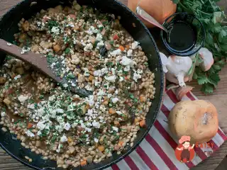 Перлова каша з фетою