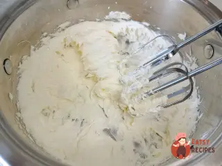 Крок 2: Торт з готових коржів