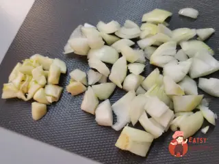 Крок 2: Курячі котлети з беконом