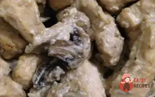 Курячі Грудки З Печерицями В Сметанному Соусі