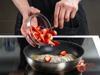 Крок 5: Салат із полуницею та фісташками