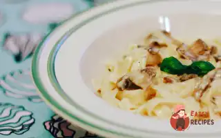 Паста У Вершковому Соусі З Печерицями
