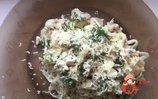 Спагетті З Куркою Та Грибами У Вершковому Соусі