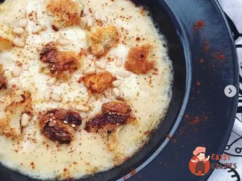 Цибулевий суп з кедровими горішками