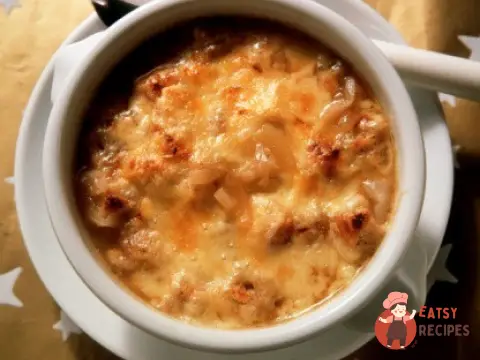 Цибулевий суп (Soupe a l'oignon)