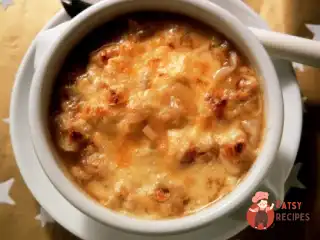 Цибулевий суп (Soupe a l'oignon)