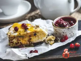 Цитрусовий чізкейк з ягодами