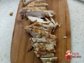 Крок 17: Салат з куркою, печеними баклажанами, перцем та рукколою