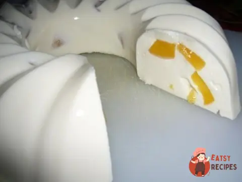 Кекс з ананасами без випічки