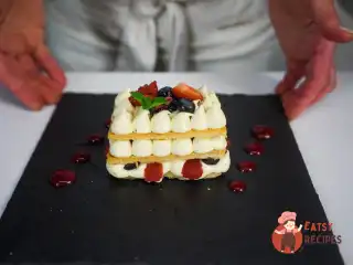 Мільфей із ягодами