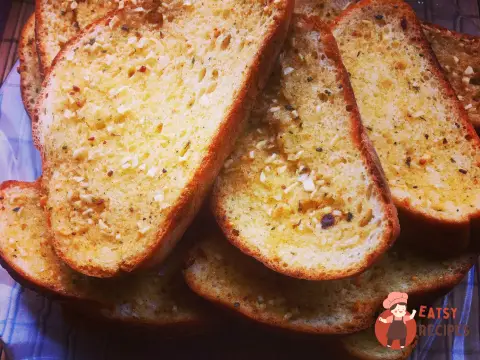 Часниковий хліб (garlic bread)