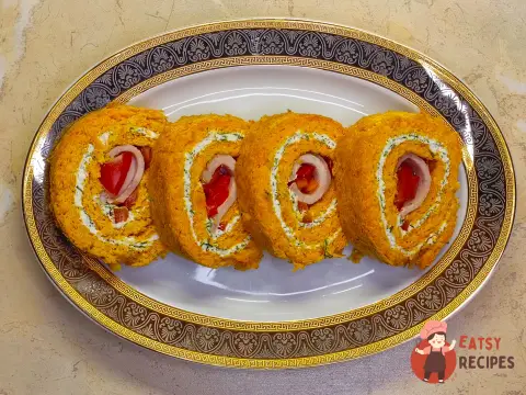 Морквяний рулет із шинкою