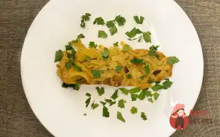 Горбуша У Фользі З Маринованою Цибулею