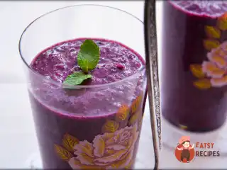 Гречана каша без варіння з ягідним соусом