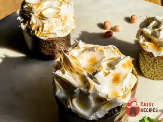 Паски з меренгою