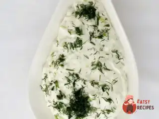 Йогуртовий соус з кропом