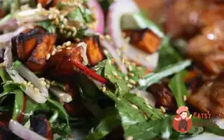 Салат Із Курки Теріяки Зі Шпинатом Та Дайконом