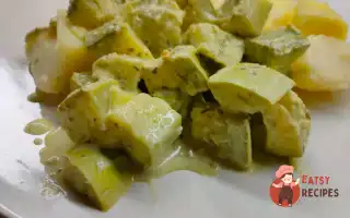 Кабачки, Тушковані В Сметанному Соусі З Зеленню
