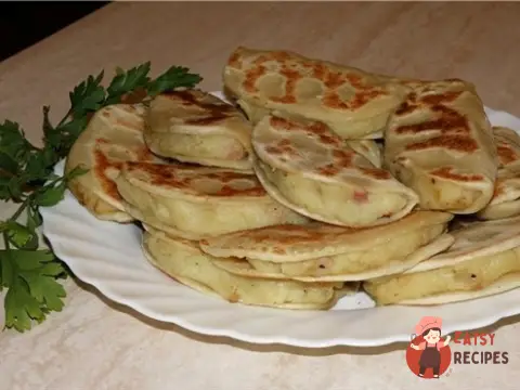Китиби з картоплею з пельменного тіста