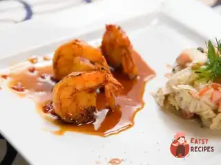 Барбекю соус з шеррі для креветок на грилі.