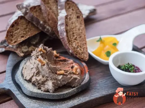 Курячий паштет з овочами