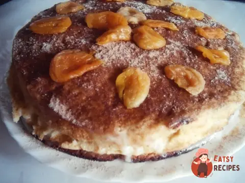 Морквяний пиріг із сухофруктами