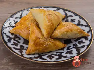 Самса з бараниною