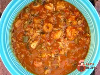 Курка з рисом та овочами по-креольськи