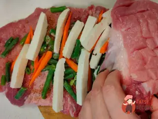 Крок 13: Свинячий рулет з овочами