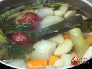 Бульйон з коріння